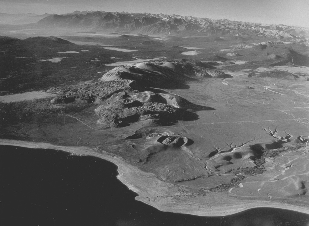 Mono-Inyo Craters