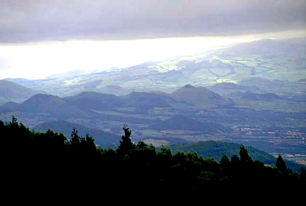 Picos Fissural Volcanic System